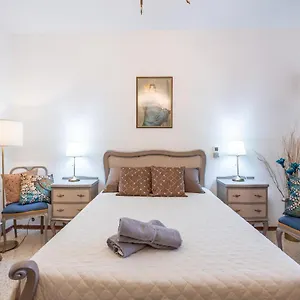 Close To Airport - Private With Private Bathroom Adults Only Maison d'hôtes