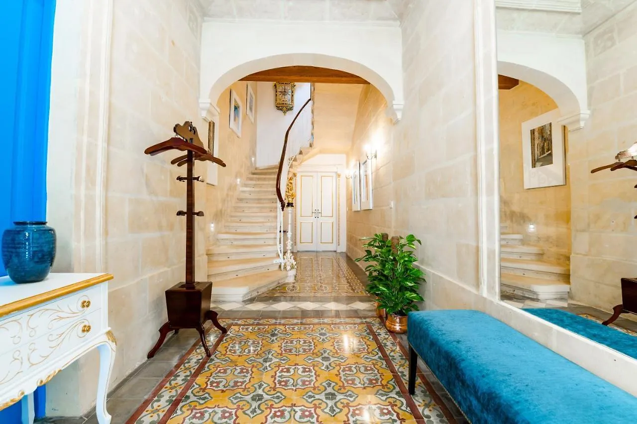 Monreal Boutique Townhouse - R024Rm2 Hotel Paola